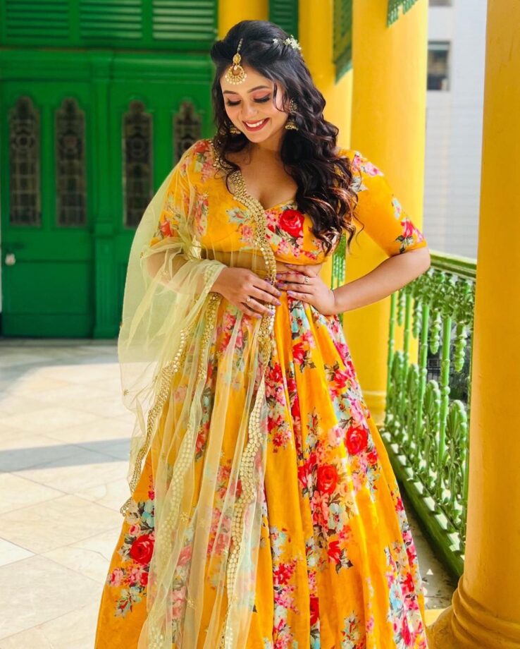 Ritabhari Chakraborty shines bright like a sunflower in yellow lehenga set - 1