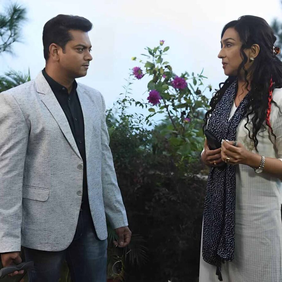 Rituparna Sengupta shares BTS pictures from her upcoming movie Akorik, check here - 2