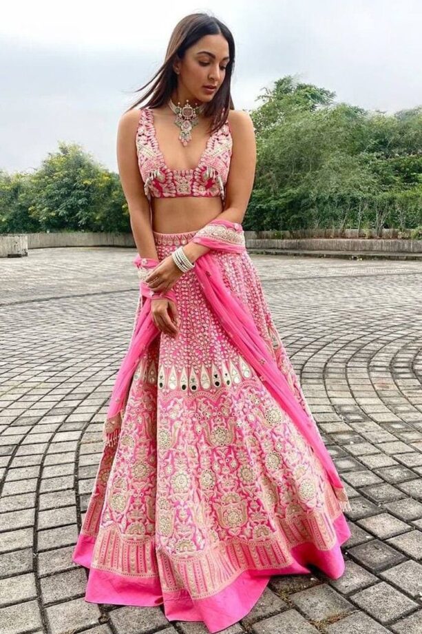 Times when Mouni Roy, Tara Sutaria and Kiara Advani wowed in mirror embellished lehenga, see pics 789112