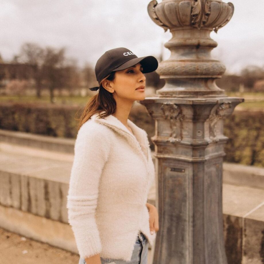 Vaani Kapoor Shared Paris Memories Of Herself Says, 'Something Old, Something New' 783615