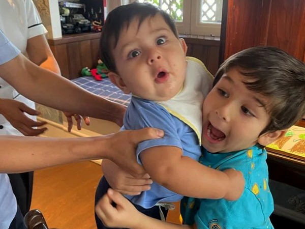 Viral Pics Of Kareena Kapoor Khan's Cutest Sons 787876