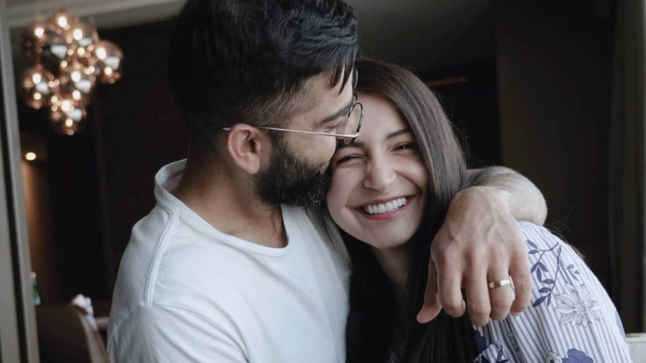 Virat Kohli Recalls Hilarious Text Message To Anushka Sharma Before Dating Her 787757