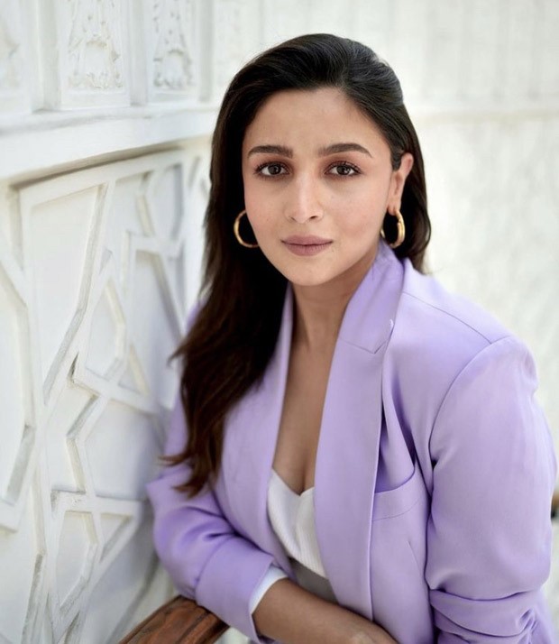 Alia Bhatt in shades of purple is absolute ecstasy, see pics 799426