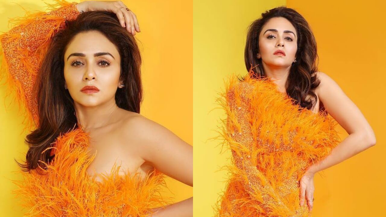 Amruta Khanvilkar is sunshine girl : mushy pics alert 796281