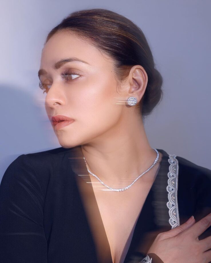Amruta Khanvilkar Looks Breathtaking Classy In Black Anarkali Dress, See Photos - 0