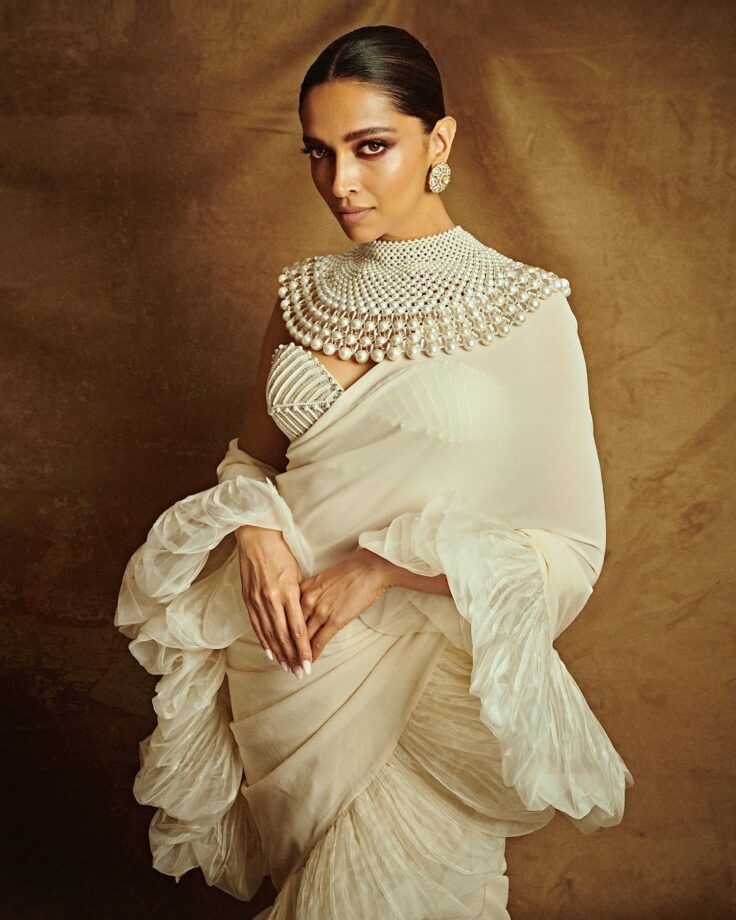 Beautiful Collar Necklaces Ft. Janhvi Kapoor To Aditi Rao Hydari 795855