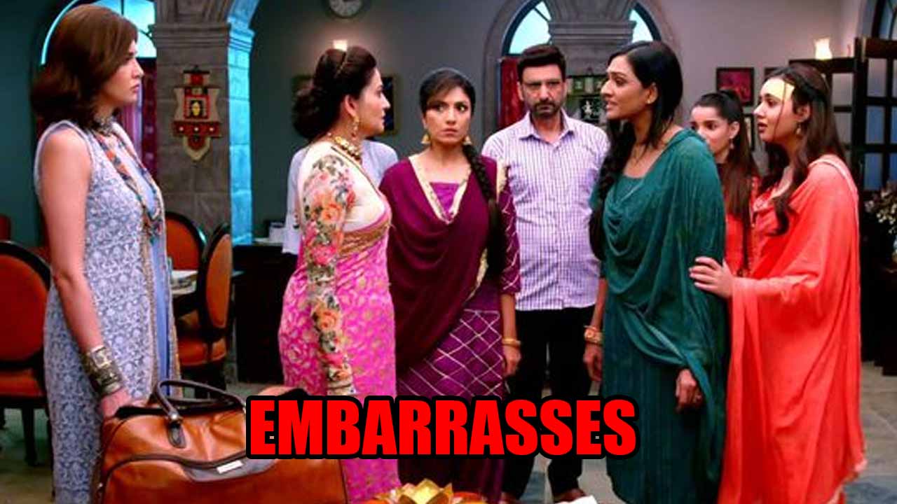 Bhagya Lakshmi: Drunk Lakshmi embarrasses Neelam during Holi celebration 793103