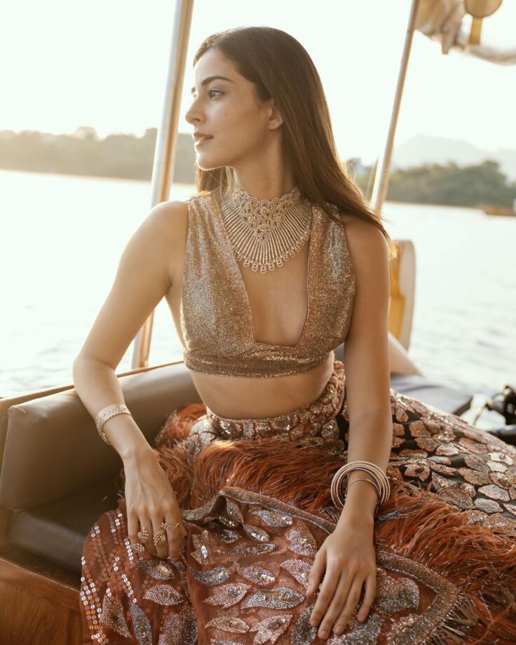 Cocktail Lehenga Ft. Ananya Panday 801726