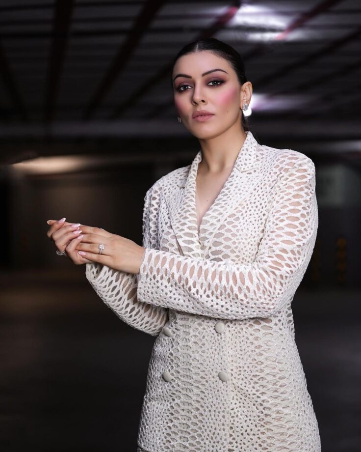 Hansika Motwani redefines ‘chic’ in white pantsuit, see pics 802353