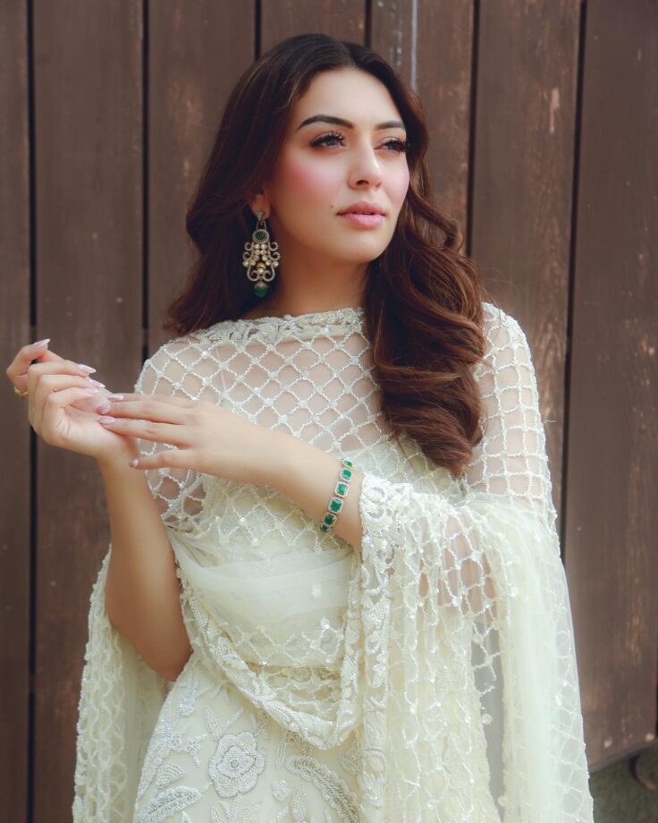 Hoop To Pearls: Hansika Motwani's Statement Earrings 795769