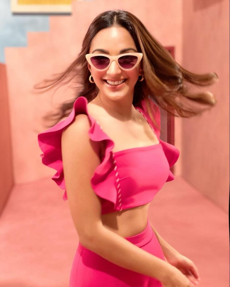 Kiara Advani's Jaw-Dropping Looks In Hot Pink Hue 800928