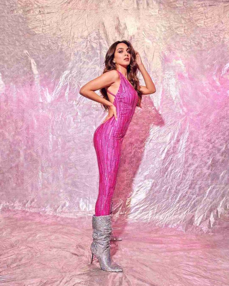 Kiara Advani's Jaw-Dropping Looks In Hot Pink Hue 800932