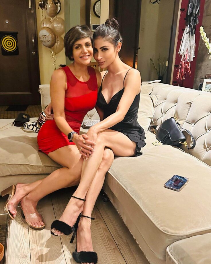 Mouni Roy pens heartfelt note for Mandira Bedi, calls her ‘inspiration’ 797534