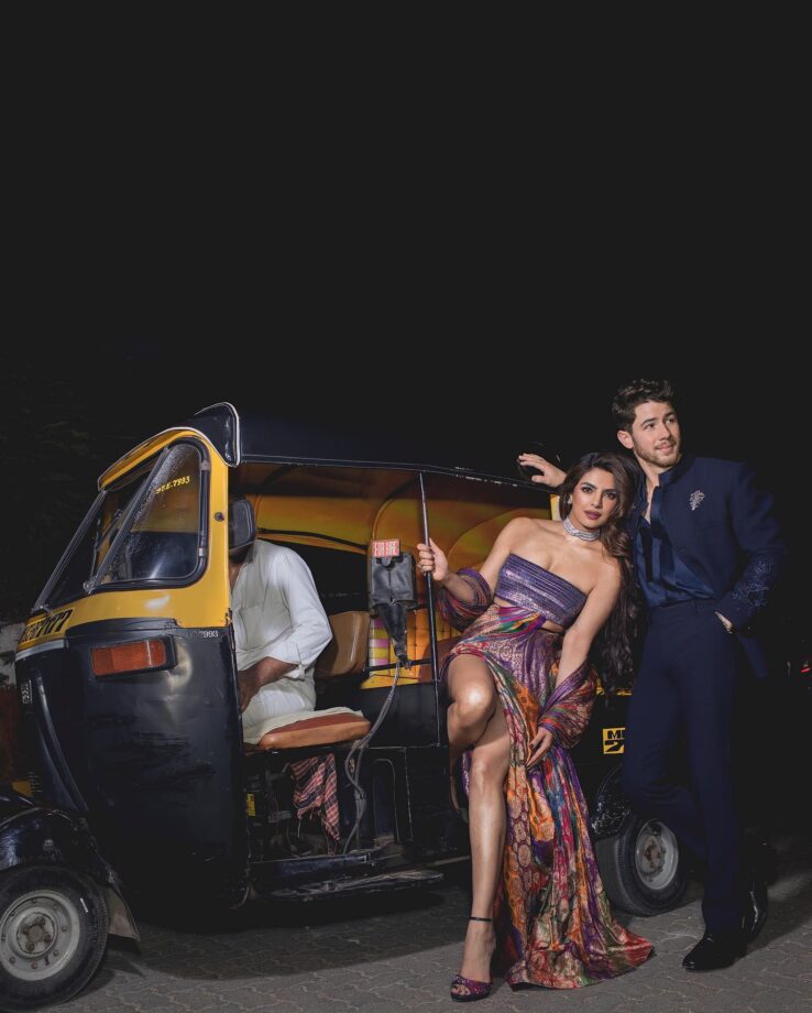 Priyanka Chopra gives Nick Jonas experience of autorickshaw ride in Mumbai, see photodump 793488