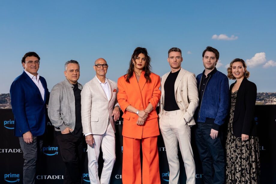 Priyanka Chopra’s bossy spin in tangerine oversized pantsuit is making stir, watch 801921