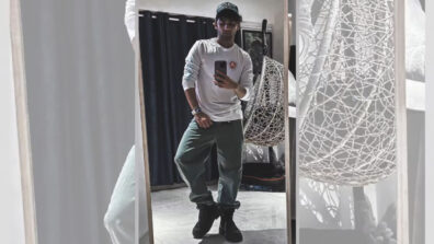 Radhakrishn fame Sumedh Mudgalkar loves his mirror selfie game, Sumelika fans in awe