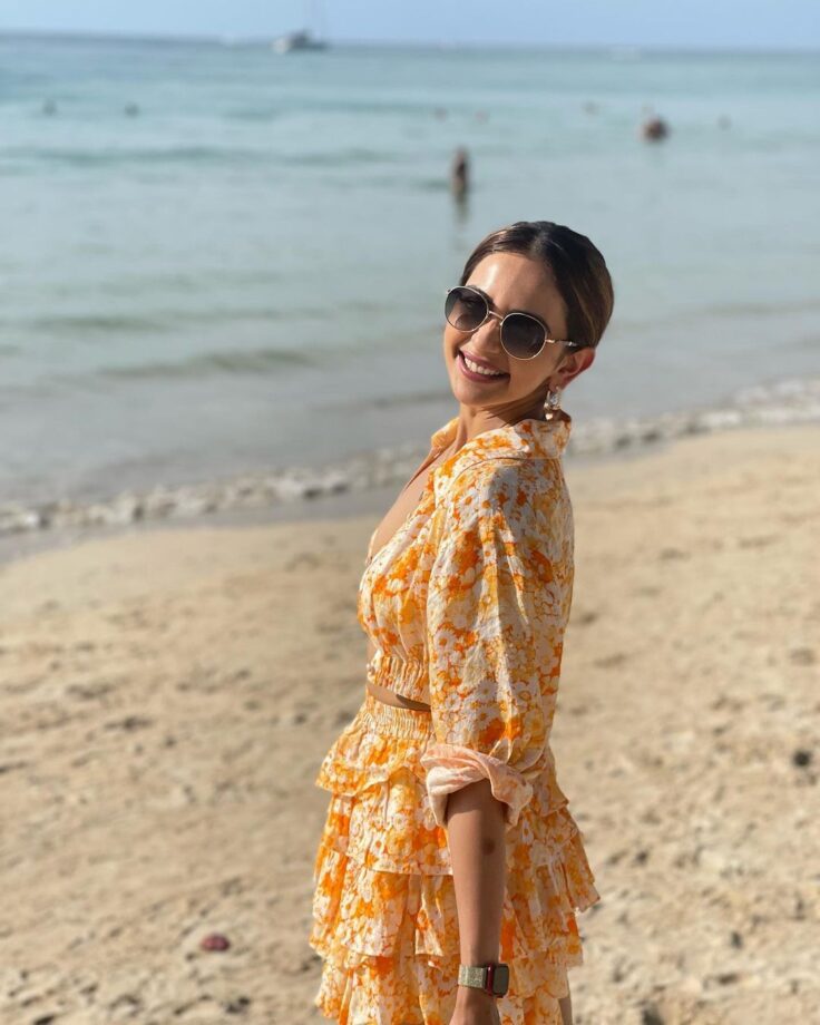 Rakul Preet Singh Is 'Water Babe' In Beach Outfits 793734