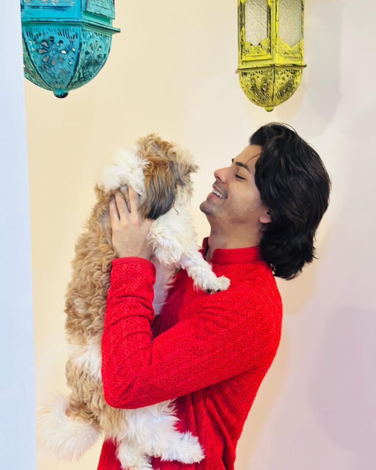 Siddharth Nigam’s pawdorable moments with his doggo will leave you awed 799355