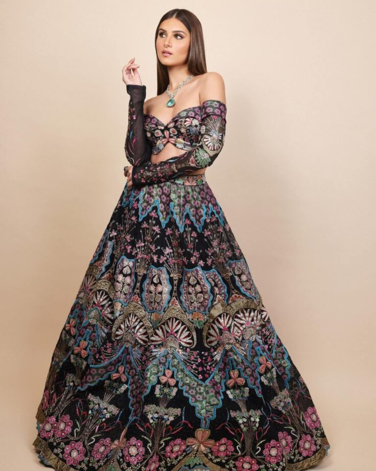 Tara Sutaria is ‘art’ personified in peacock theme lehenga 801644