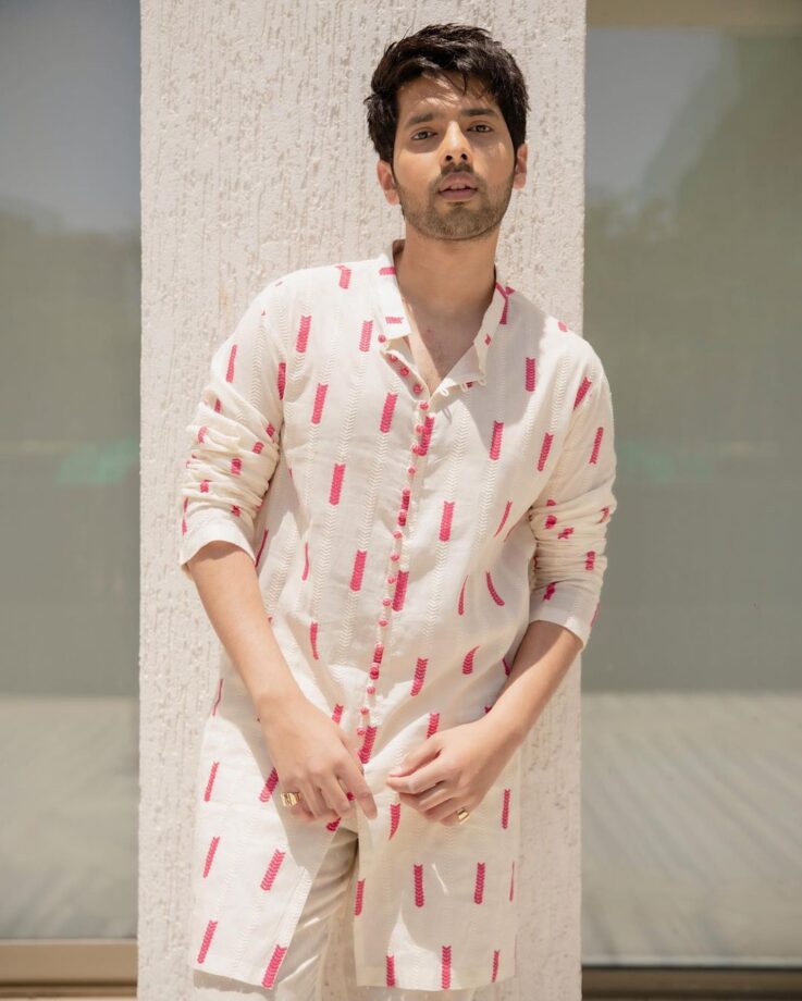 Trendy Traditional Kurta Ft. Armaan Malik 800619