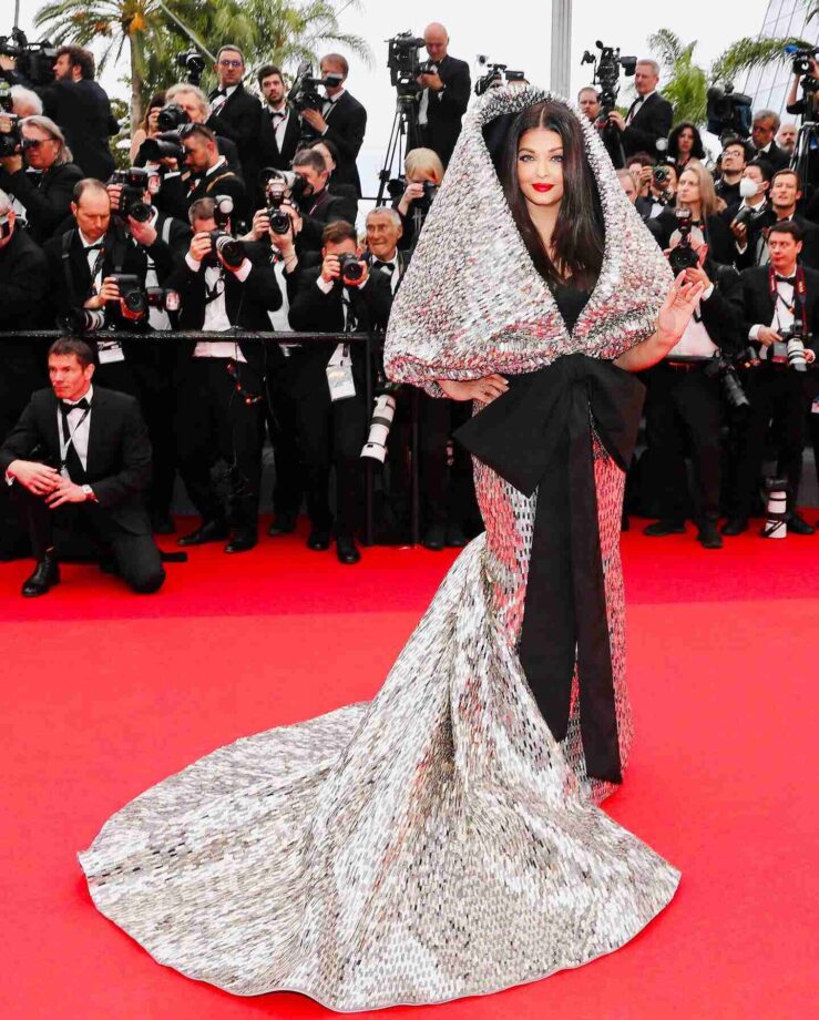 Aishwarya Rai Bachchan, Mrunal Thakur And Urvashi Rautela Walk Like Queens On The Cannes Red Carpet 808641