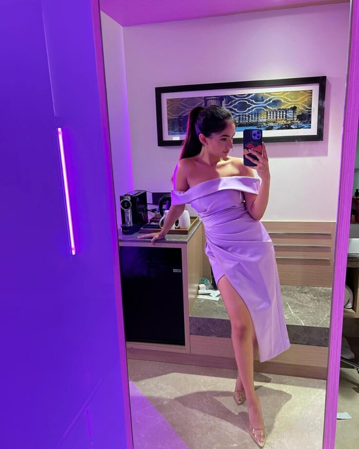 Anushka Sen looks preppy in lilac bodycon dress, see pics 803482