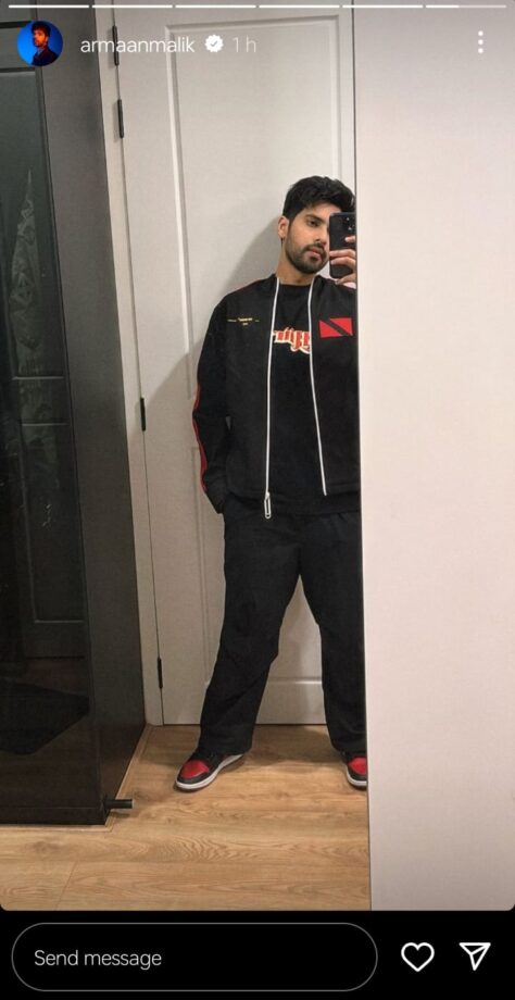 Armaan Malik Flaunts Dapper Vibes In Mirror Selfie, Check Now 807203