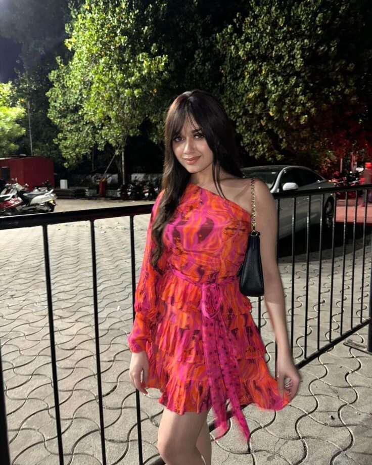 Jannat Zubair Shows Her New Bangs, Fans Love It - 3