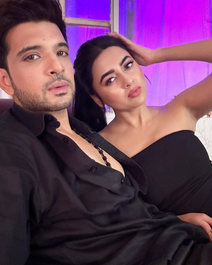 Karan Kundrra gets romantic with GF Tejasswi Prakash, actress gives hilarious 'death stare' 805205