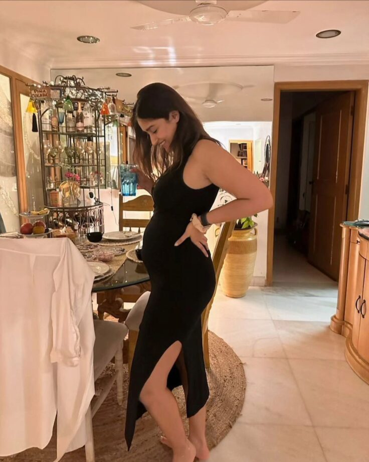 Mama-to-be Ileana D’Cruz flaunts her little baby bump, see pics 806756