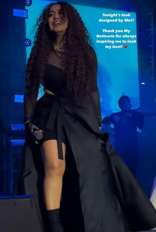 Neha Kakkar Hurts Herself While Performing Live, Deets Inside 806893