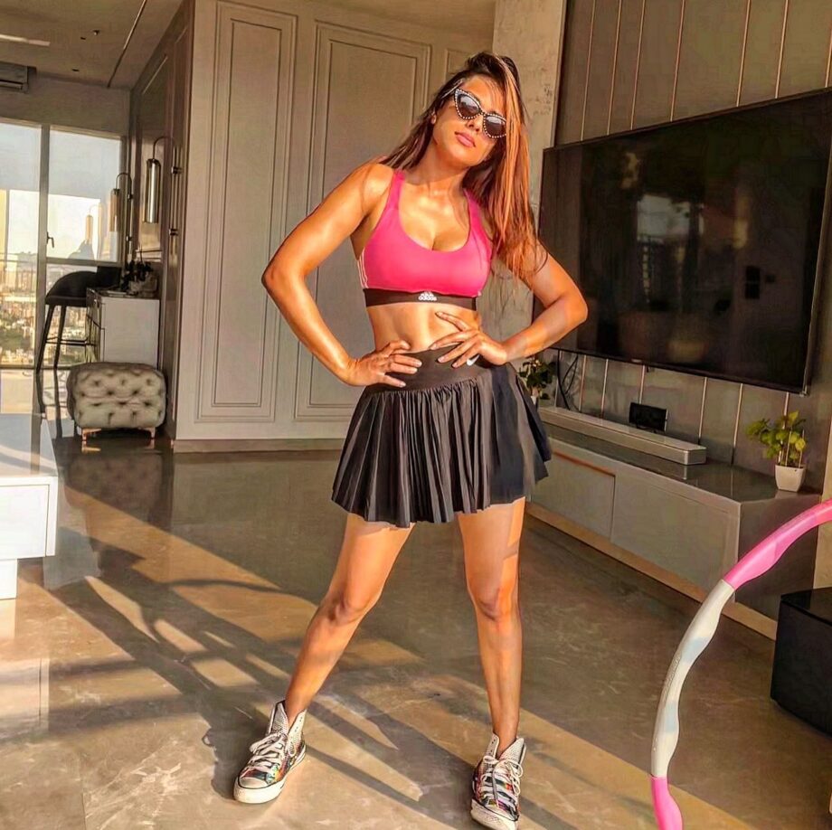 Nia Sharma Flaunts Toned Abs And Body (Saucy Pics) 805468