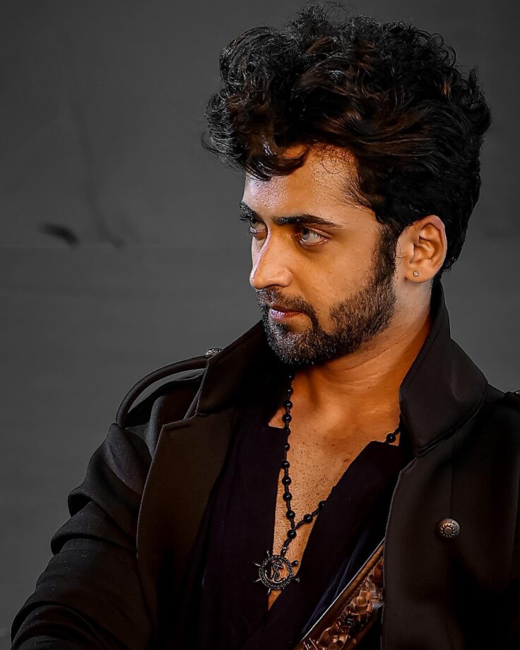 Radhakrishn fame Sumedh Mudgalkar flaunts stylish stubble in black, girls are crushing 804179