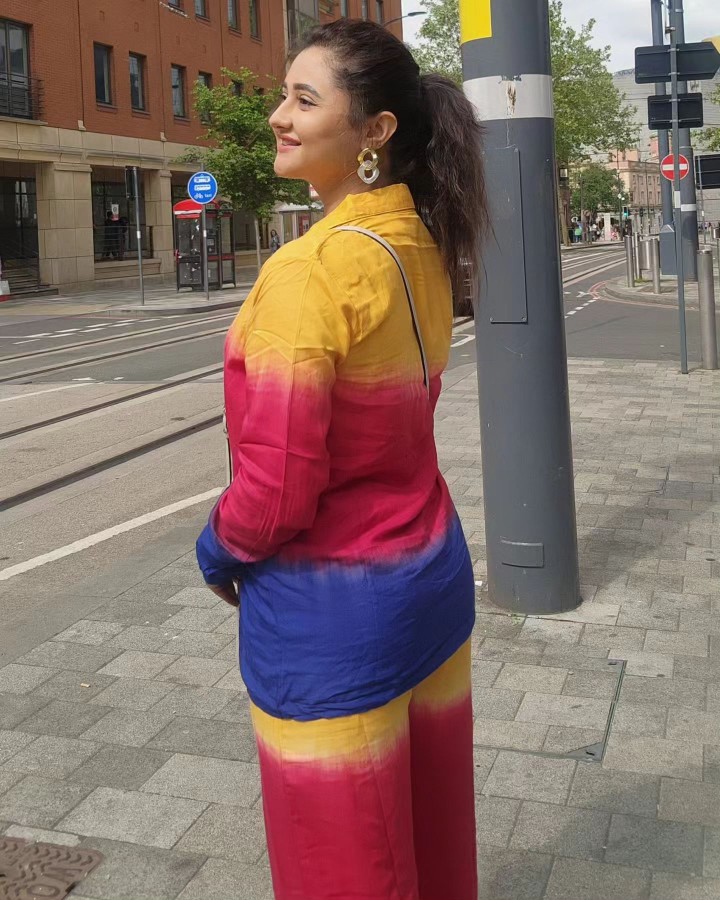 Rashami Desai's irresistible vibe in Birmingham, United Kingdom 811167