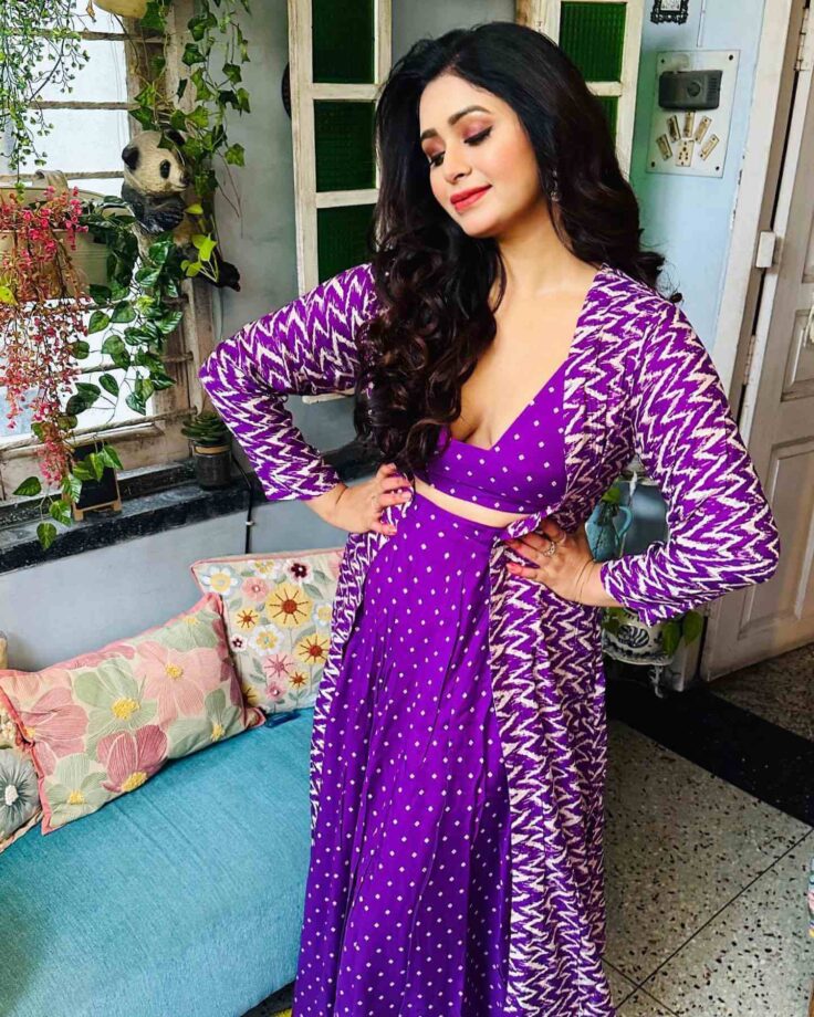 Ritabhari Chakraborty Goes Purple in Sharara; check Out Where She Is Headed? 804152