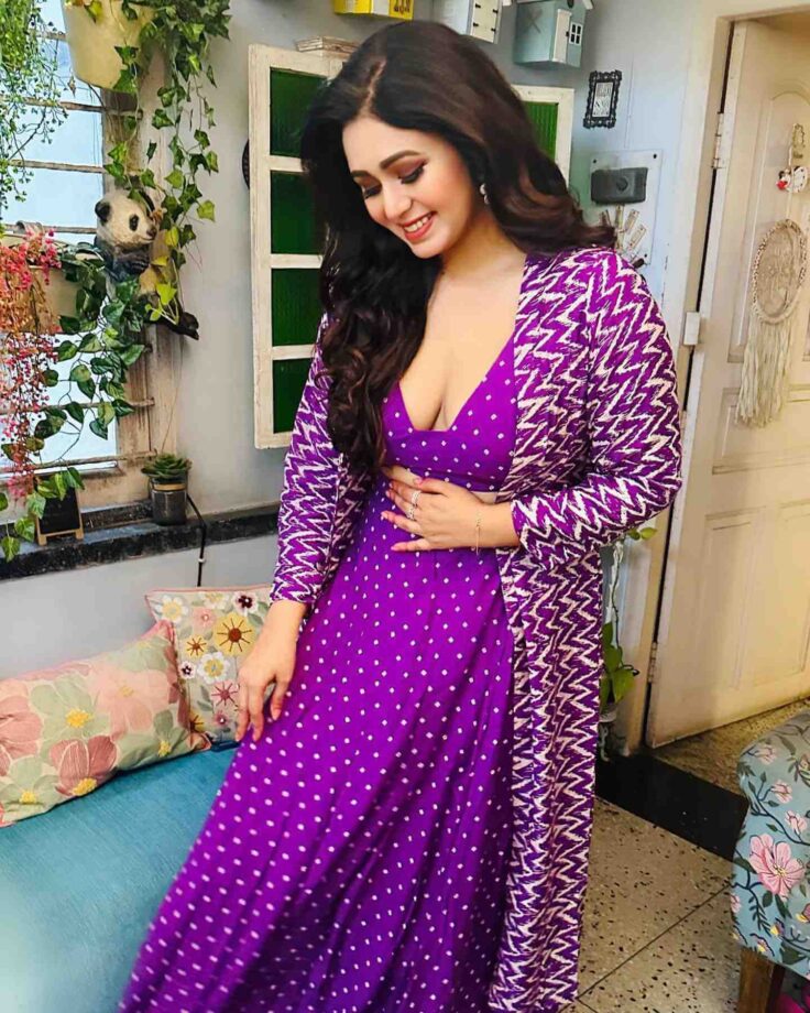 Ritabhari Chakraborty Goes Purple in Sharara; check Out Where She Is Headed? 804158