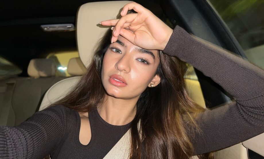 Sen Ki Selfies: Anushka Sen's car snaps are literally 'fire', check them out 803389