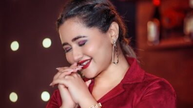 Watch: Rashami Desai gets dancing shoes on in stunning maroon outfit, internet is impressed