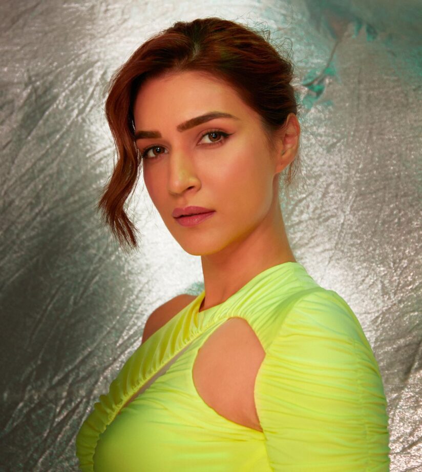 When Kriti Sanon penned drama in David Koma’s neon cutout dress 806982