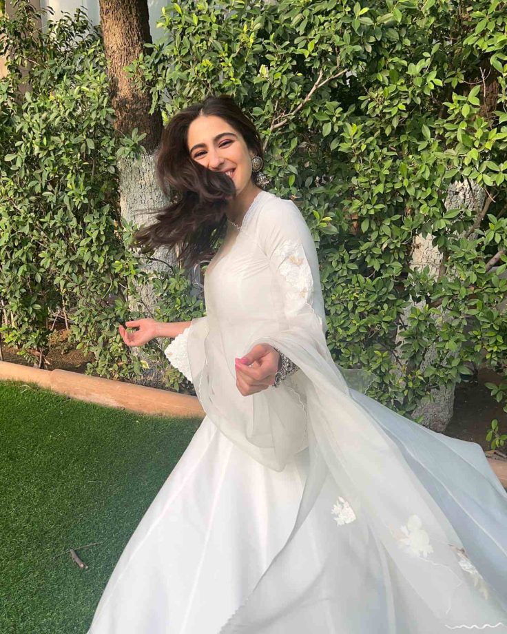 A sneak peek of Sara Ali Khan’s current mood 812568