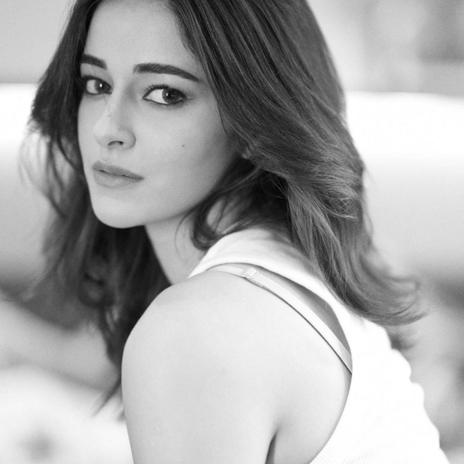 Ananya Panday Looks Mesmerizing In Black And White; Bhavana Panday Showers Love 812183