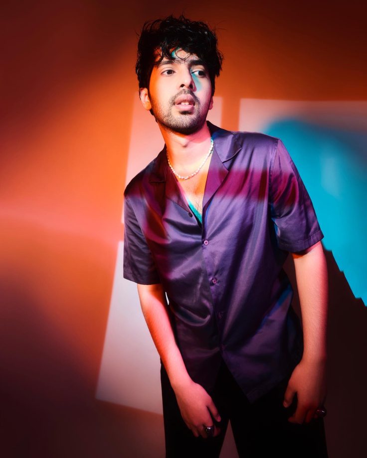 Armaan Malik Looks Uber Cool In Satin Ensemble; Fans Awestruck 814237