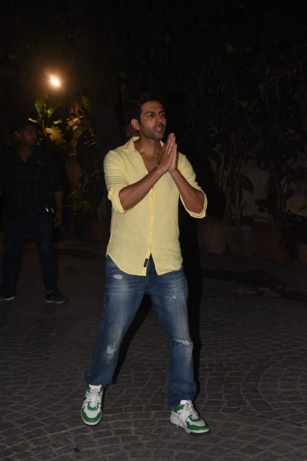 Celebrating the success of Satya Pem Ki Katha's trailer, the team gathered at Producer Sajid Nadiadwala's place 813098