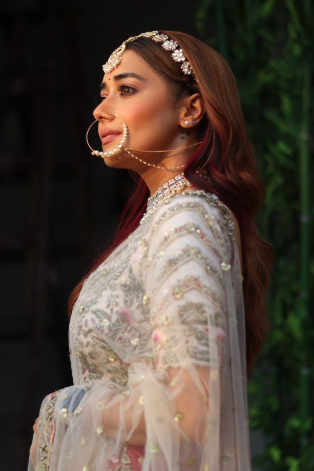 Get the inside scoop on Surili aka Tina Datta’s wedding lehenga from Hum Rahe Na Rahe Hum 814419