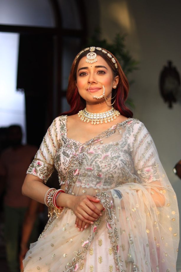 Get the inside scoop on Surili aka Tina Datta’s wedding lehenga from Hum Rahe Na Rahe Hum 814421