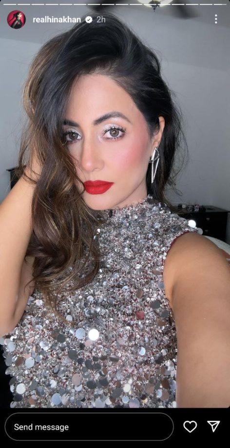 Hina Khan Goes Glamorous In All Glitter; See Pics 816804