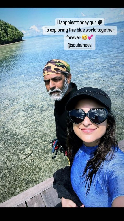 In Pic: Parineeti Chopra explores the ‘blue world’ with her guruji 812578