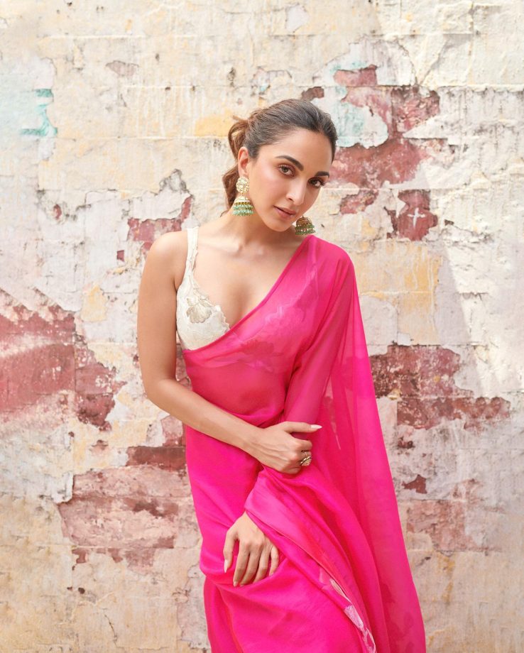 Kiara Advani is having her 'La Vie En Rose' moment right 814721