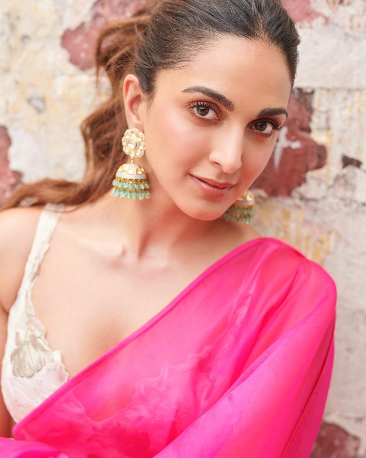 Kiara Advani is having her 'La Vie En Rose' moment right 814722