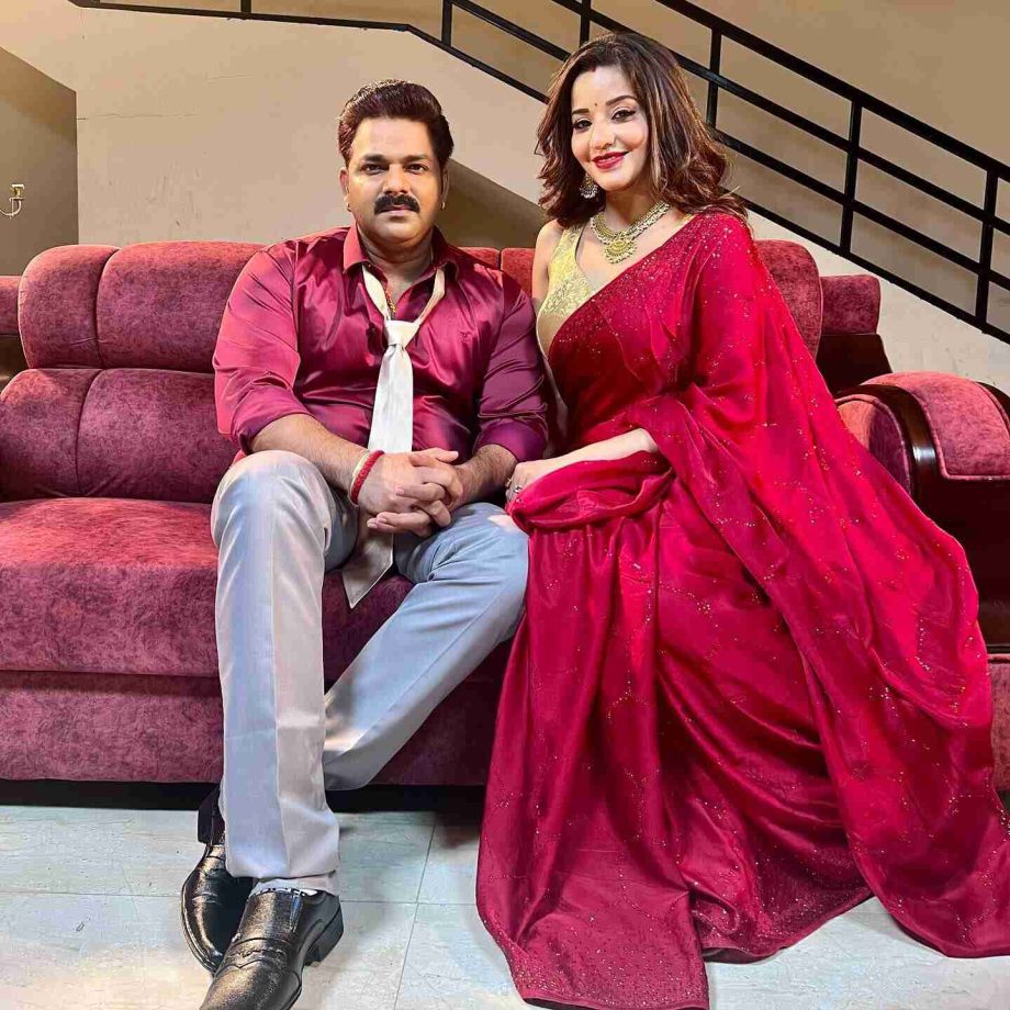 Monalisa Collaborates With Pawan Singh After Ages; See Pics 817172